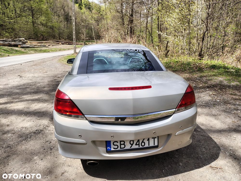 Opel Astra 1.9 CDTI Cosmo - 3