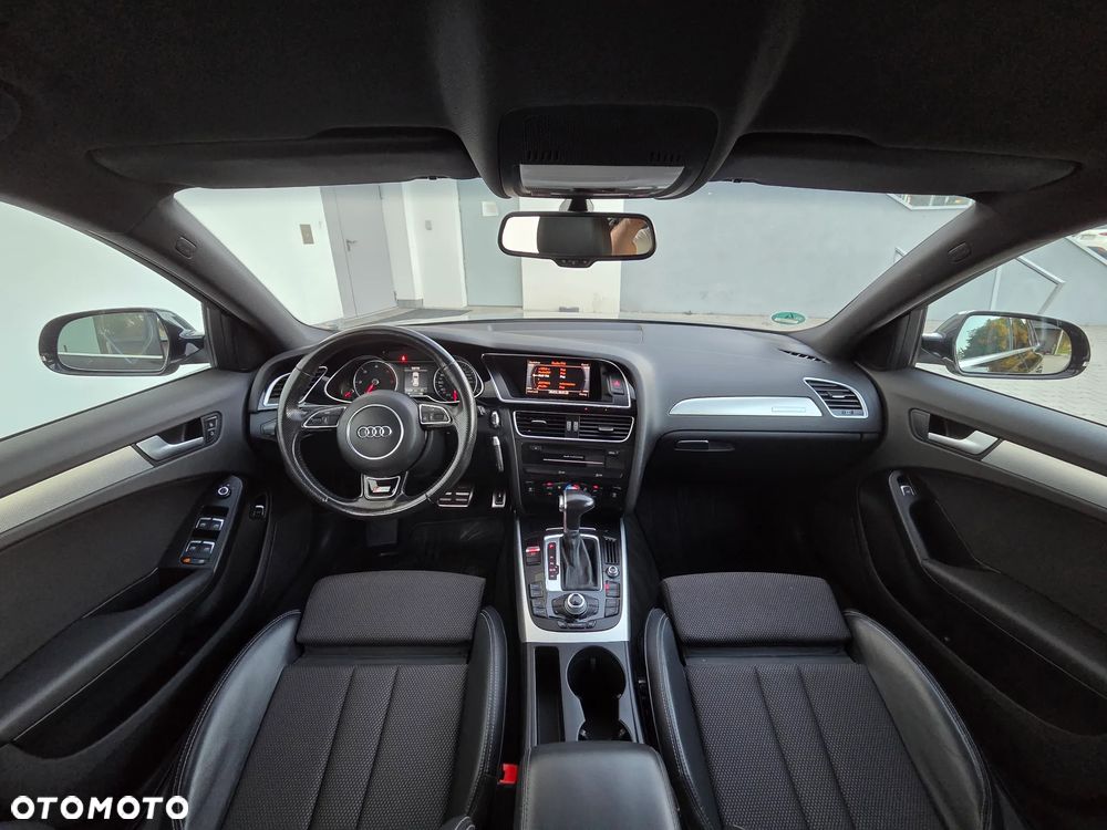 Audi A4 Avant 2.0 TDI DPF clean diesel quattro S tronic S line Sportpaket - 22