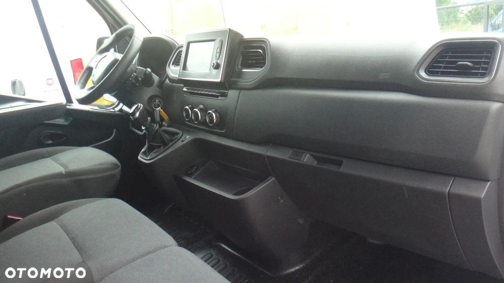 Renault Master - 10