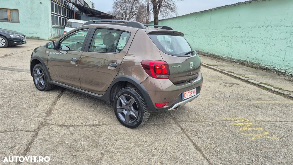 Dacia Sandero Stepway TCe 90 (S&S) Prestige - 8