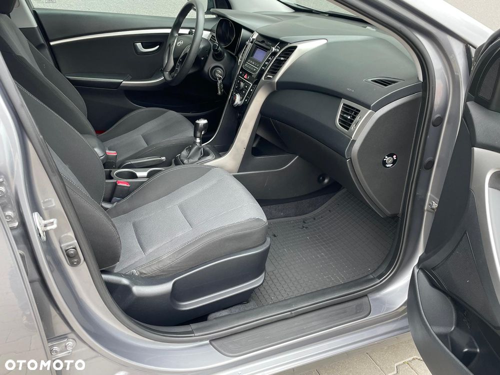 Hyundai i30 i30cw 1.4 UEFA EURO 2012 Edition - 25