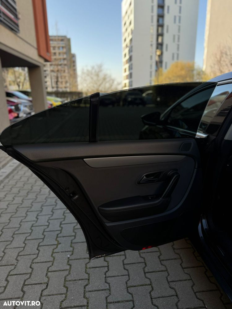 Volkswagen Passat 2.0 TDI BlueMotion Technology DPF Highline - 15