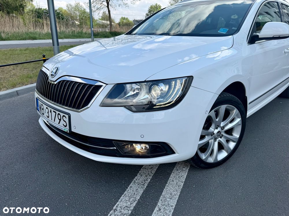 Skoda Superb 2.0 TSI L&K DSG - 3