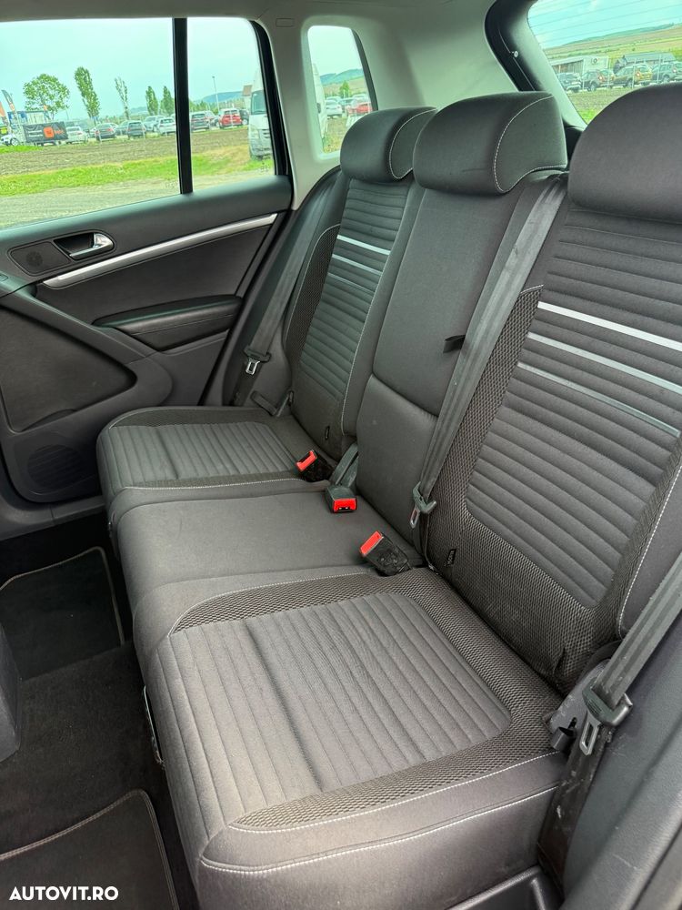 Volkswagen Tiguan 2.0 TDI DPF 4Motion BlueMotion Technology DSG Cup Sport & Style - 11