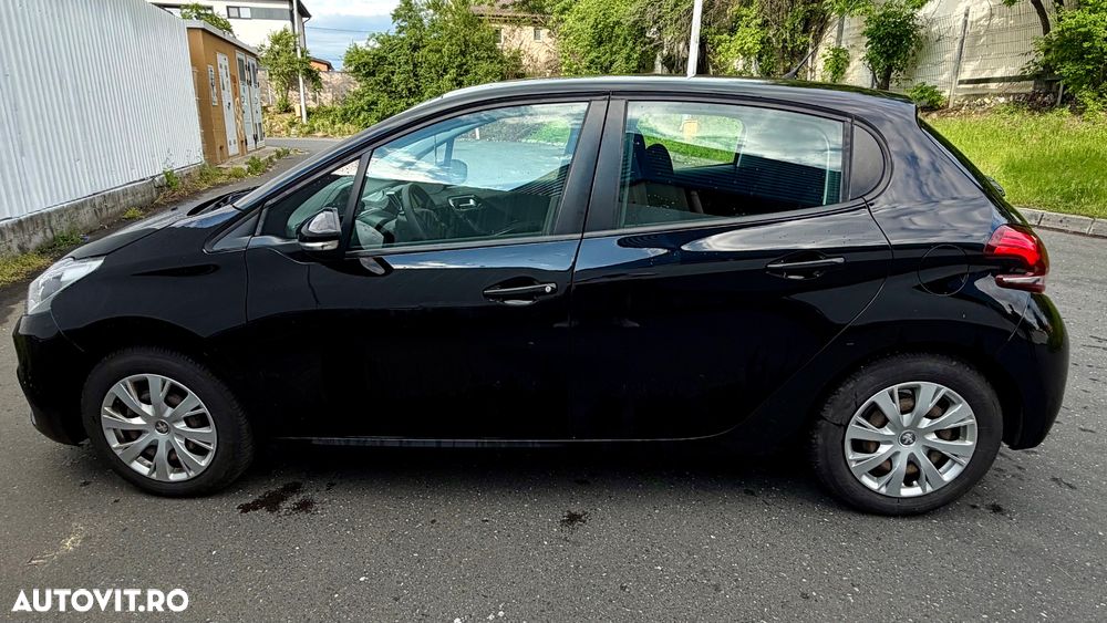Peugeot 208 1.2 L PureTech Access - 8
