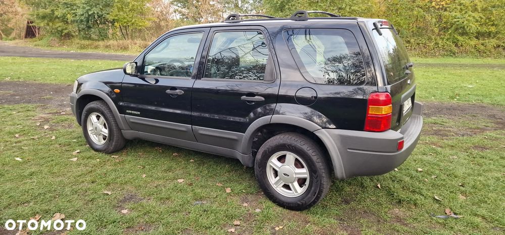 Ford Maverick 2.0 - 9