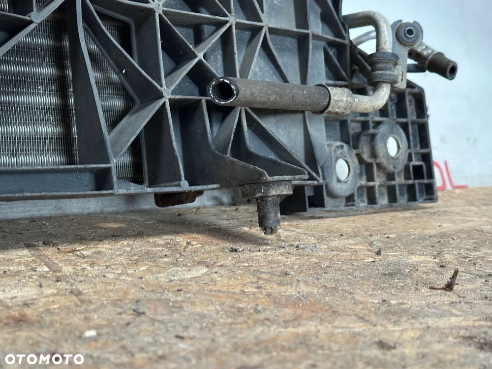 PAS PRZEDNI RENAULT MEGANE III  BENZYNA - 4