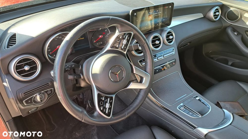 Mercedes-Benz GLC 300 4Matic 9G-TRONIC - 10