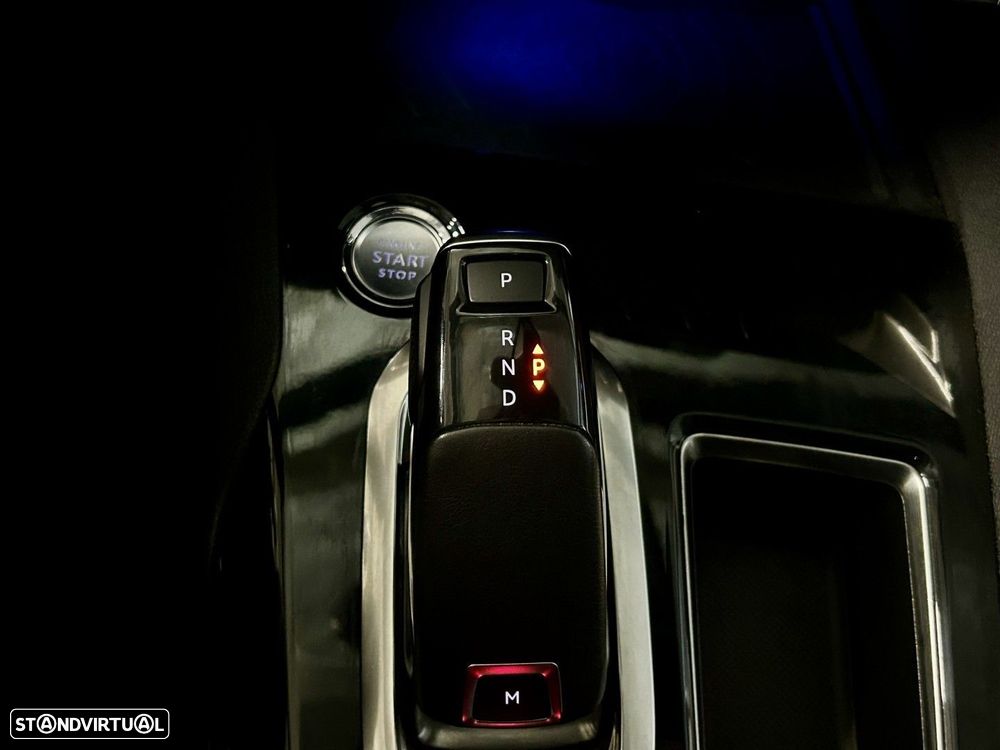 Peugeot 5008 1.2 PureTech Allure EAT8 - 36