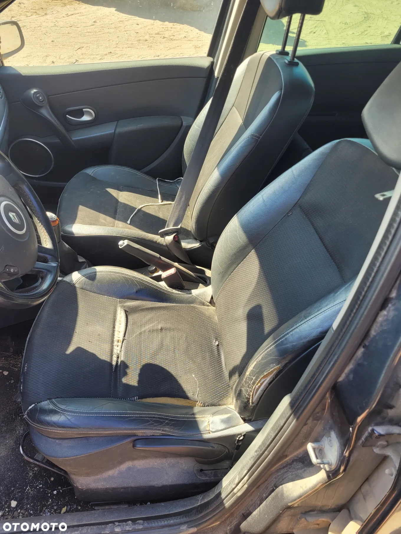 RENAULT CLIO III KOMBI fotel fotele kanapa deska kokpit podsufitka boczek boczki klamka podłokietnik licznik - 3