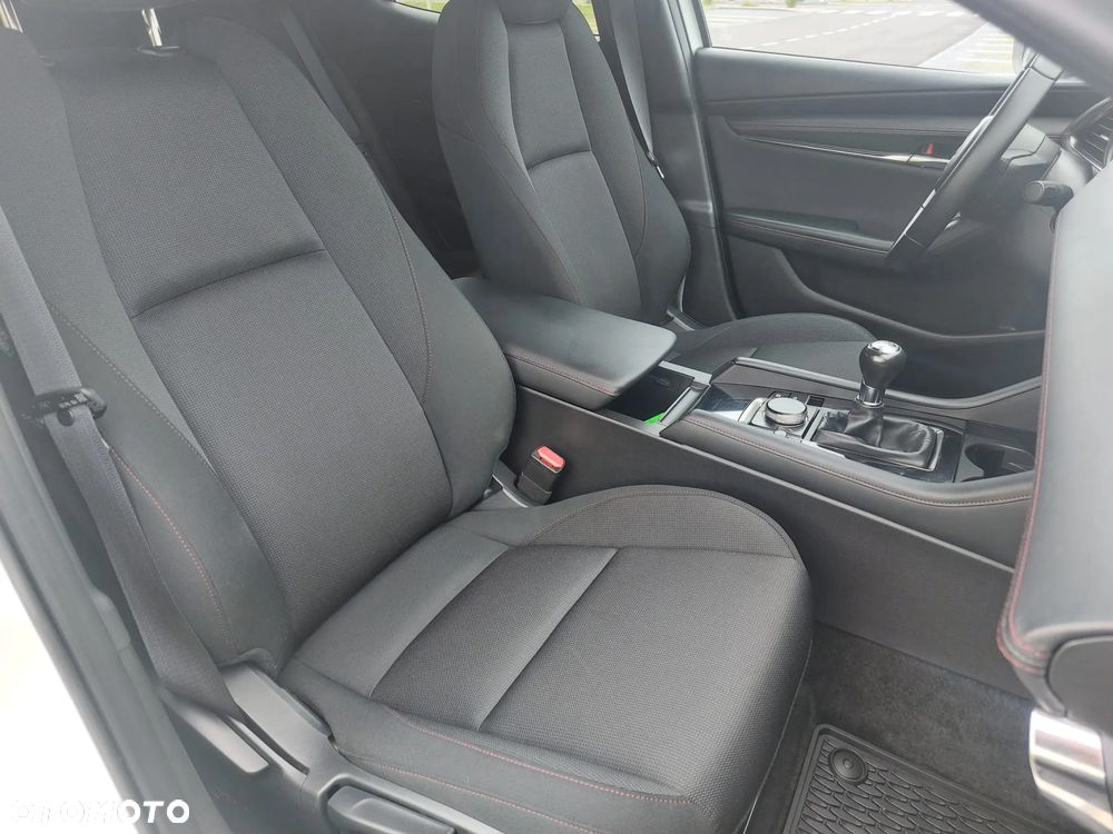 Mazda 3 e-SKYACTIV-G 150 M HYBRID HOMURA - 35