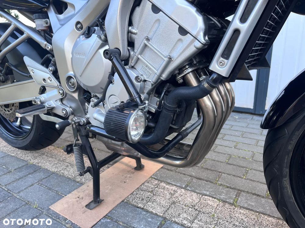 Yamaha FZ6 - 25
