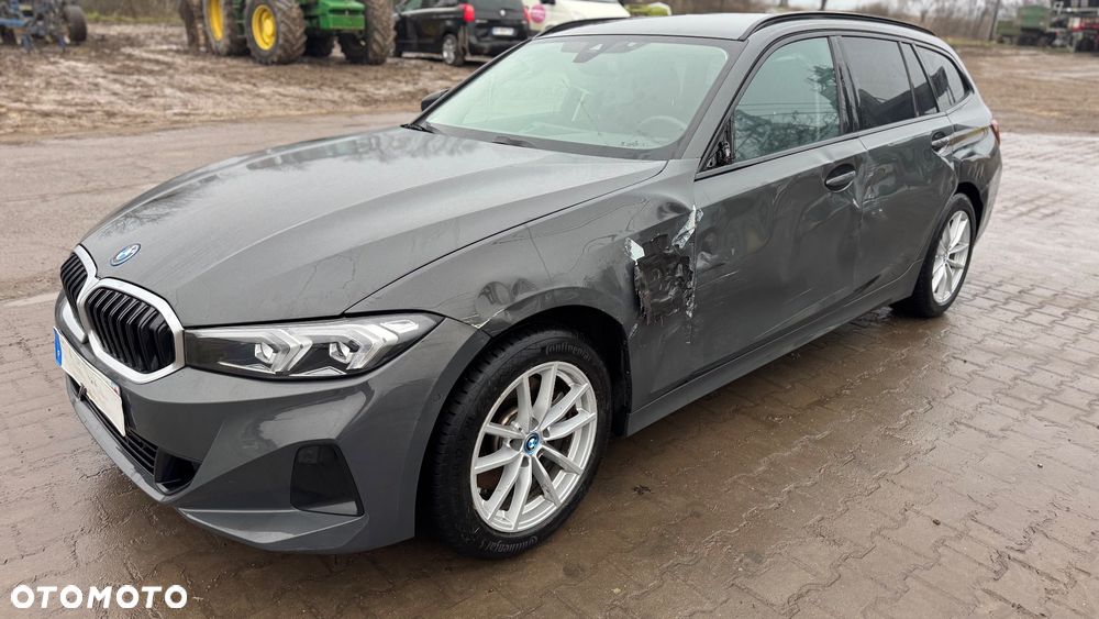 BMW Seria 3 320e PHEV sport - 2