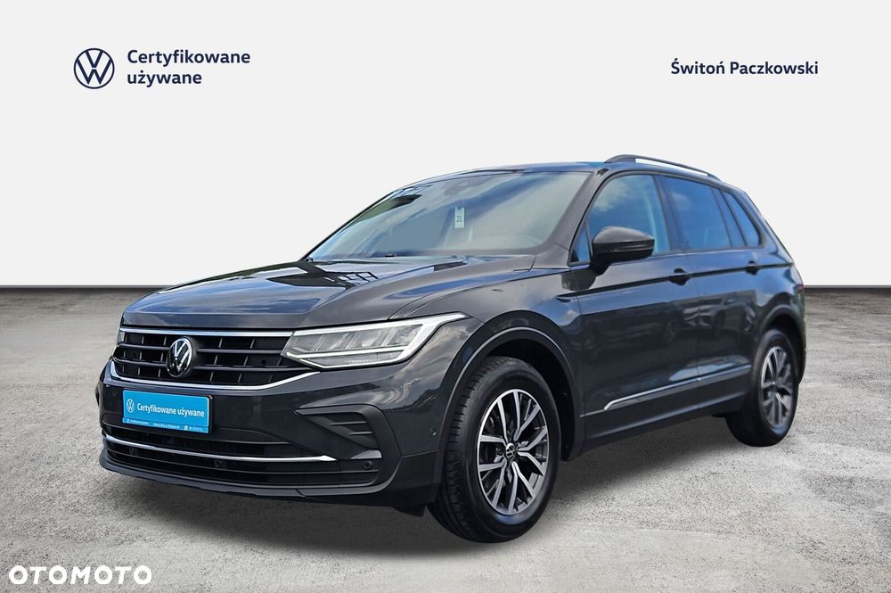 Volkswagen Tiguan - 1