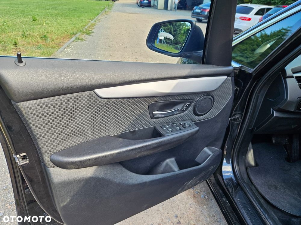 BMW Seria 2 218d Advantage sport - 30
