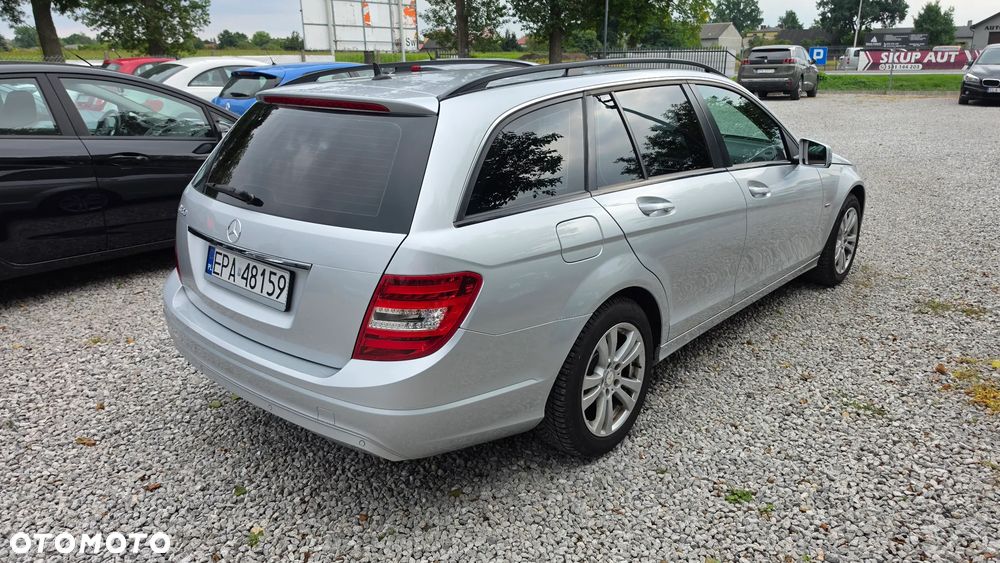 Mercedes-Benz Klasa C 180 CGI BlueEff Classic - 6