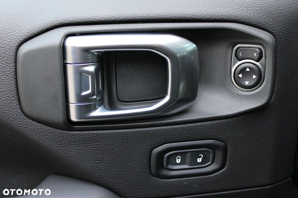 Jeep Wrangler 2.0 4xe Plug-In Hybrid Softtop Sahara - 39