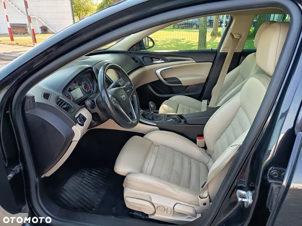 Opel Insignia - 11