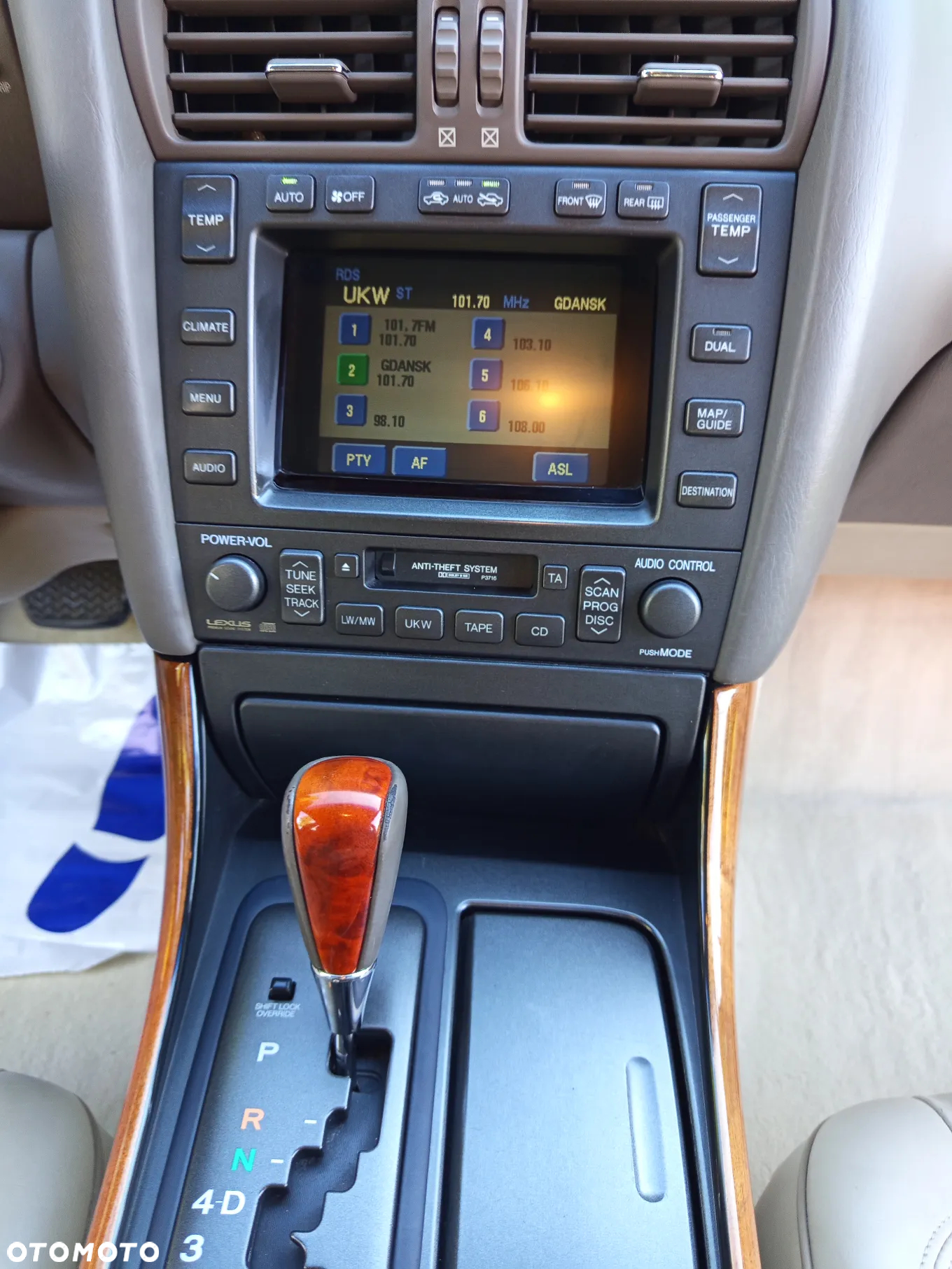 Lexus GS 300 - 38