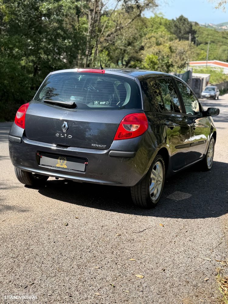 Renault Clio 1.2 16V Dynamique Luxe - 6