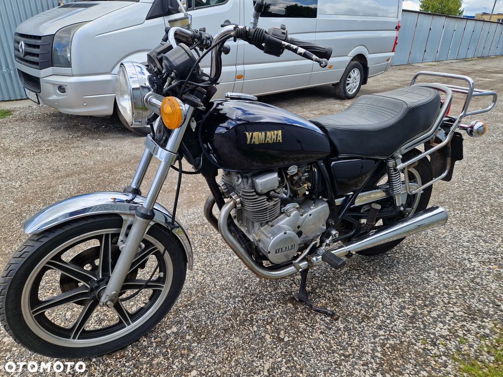 Yamaha XS - 11