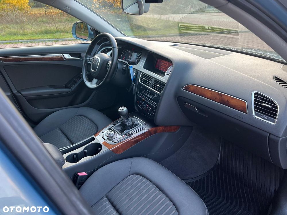 Audi A4 Limousine - 22
