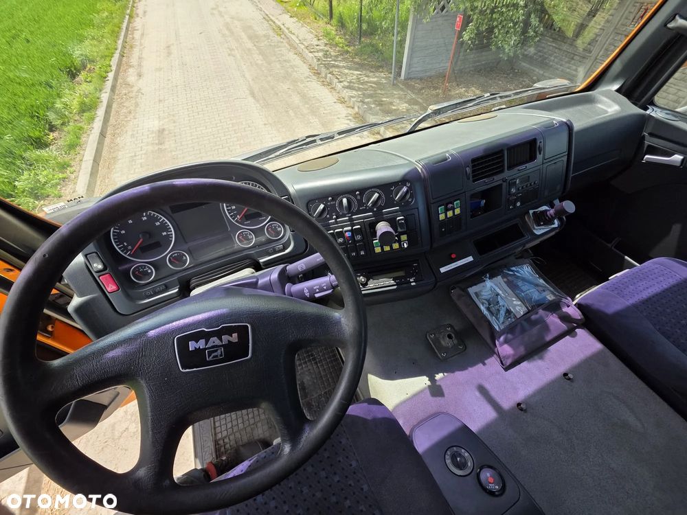 MAN MAN TGA 28,440 6x4 na przednie koła blokada mostówMAN TGA 28,440 6x4 na przednie koła blokada mostów - 16