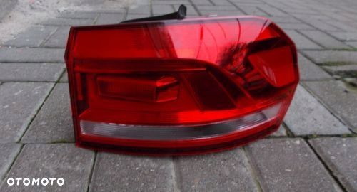 VW TOURAN III 5TA 15- PRAWA ORYGINAŁ EUROPA - 1