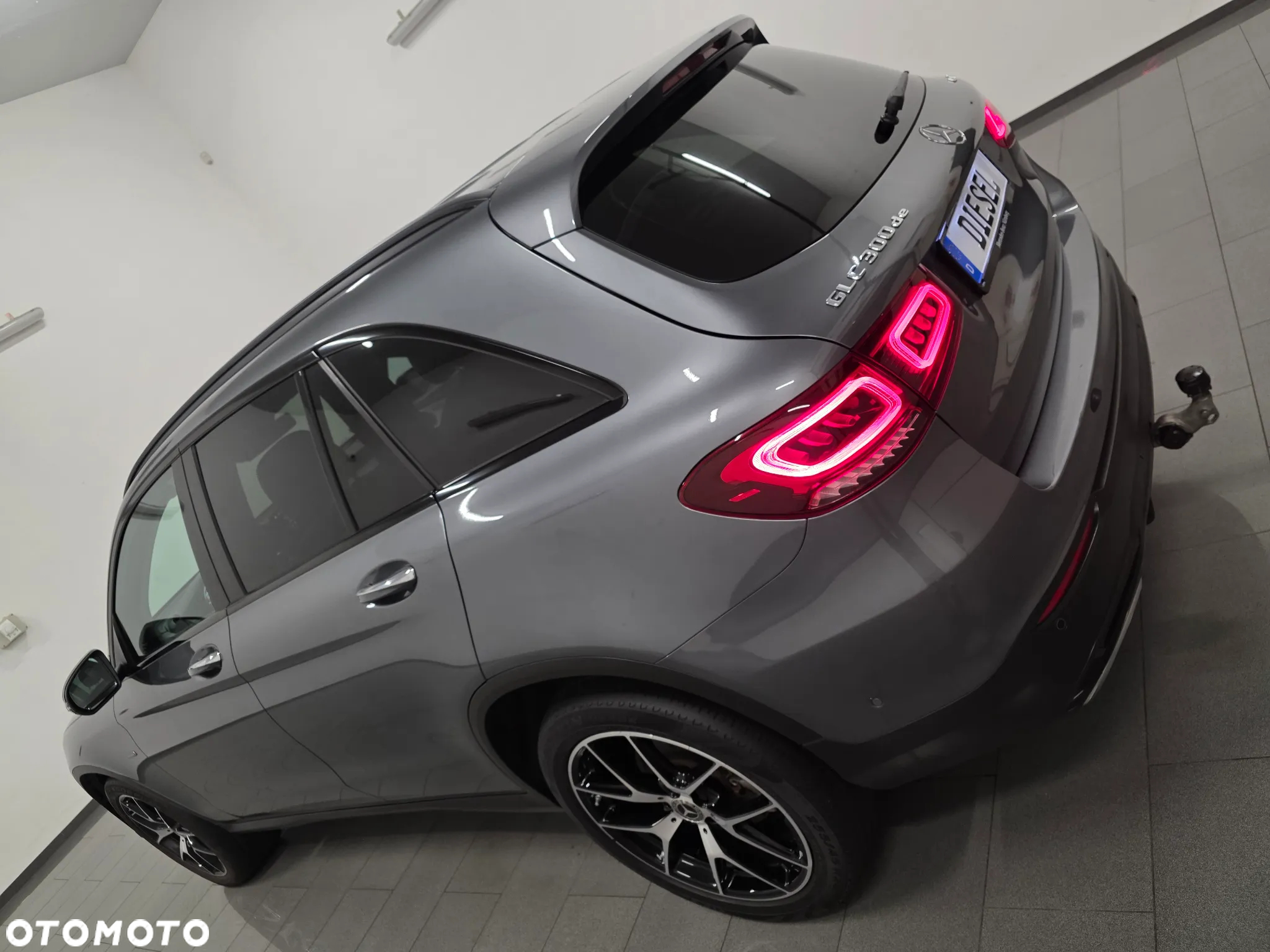 Mercedes-Benz GLC 220 d 4Matic 9G-TRONIC AMG Line Plus - 34