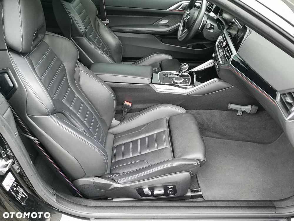 BMW Seria 4 M440i xDrive - 23