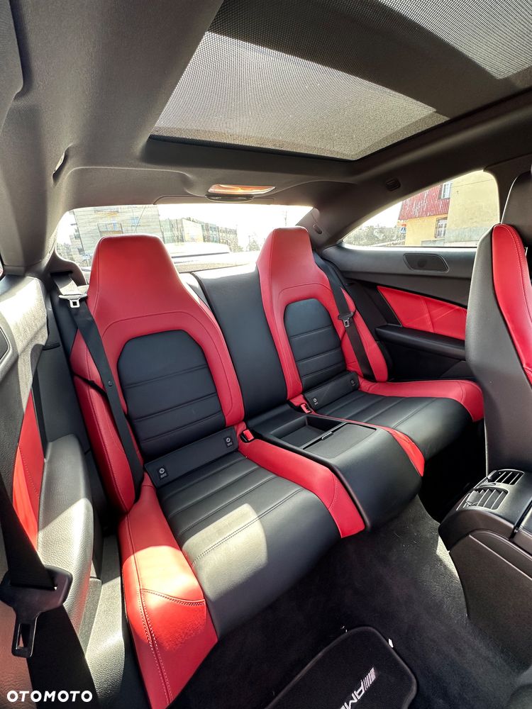 Mercedes-Benz Klasa C 63 AMG - 11