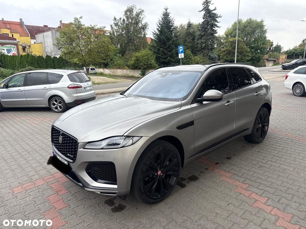 Jaguar F-Pace - 12