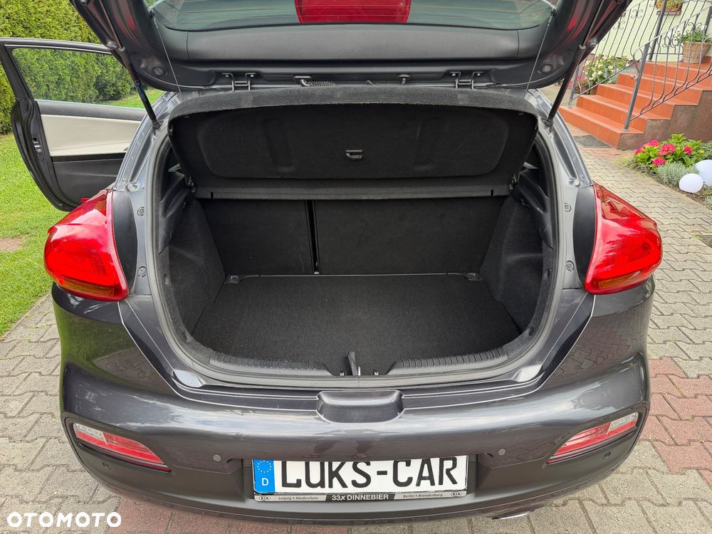 Kia ProCeed 1.6 GDI XL DCT - 26