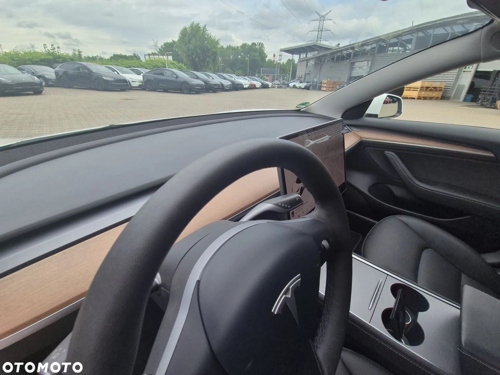 Tesla Model 3 RWD - 11