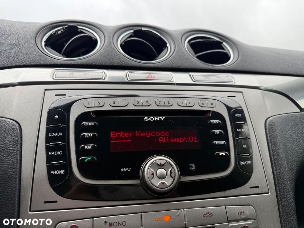 Ford S-Max - 10