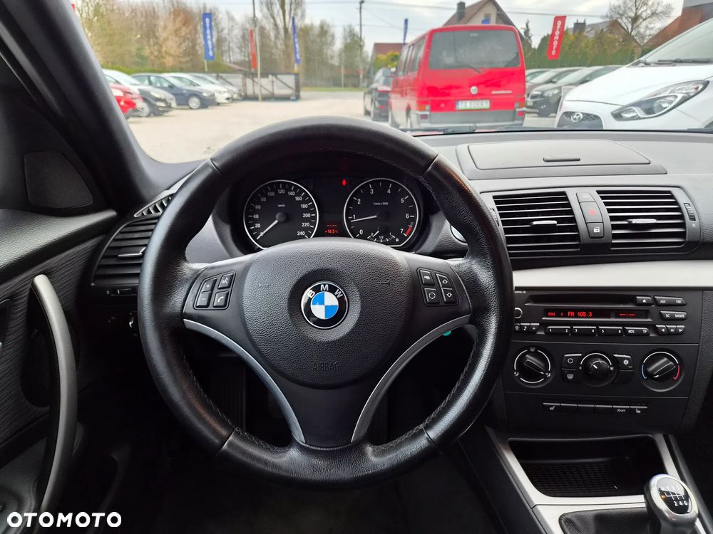 BMW Seria 1 - 23