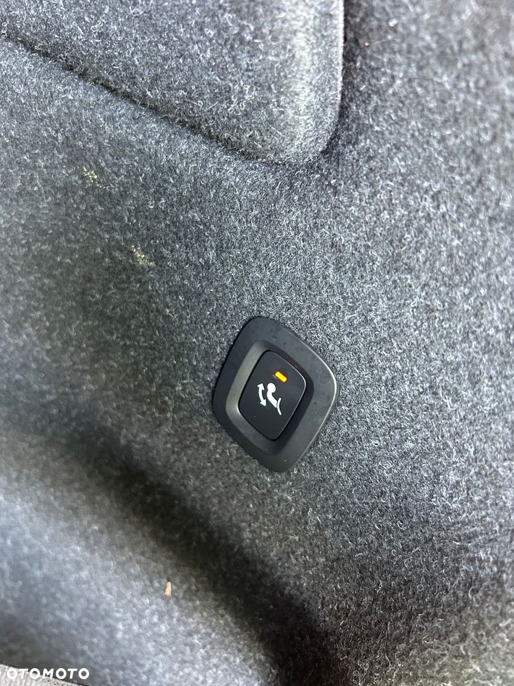 Volvo XC 40 D4 AWD - 13