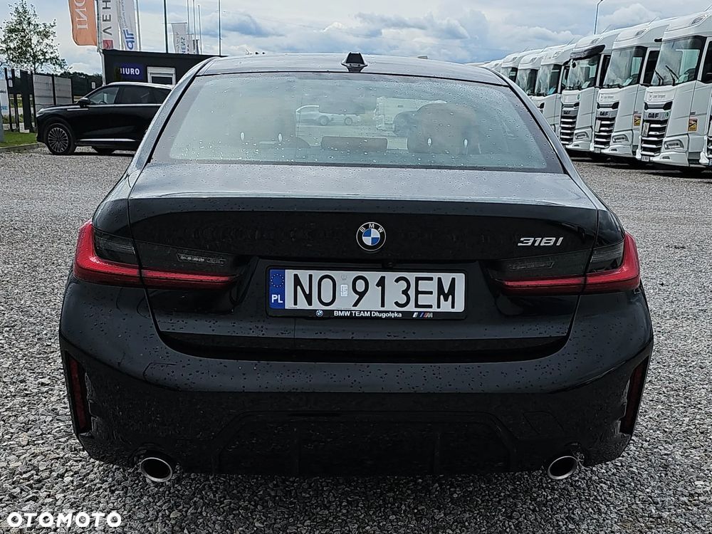 BMW Seria 3 318i M Sport - 6