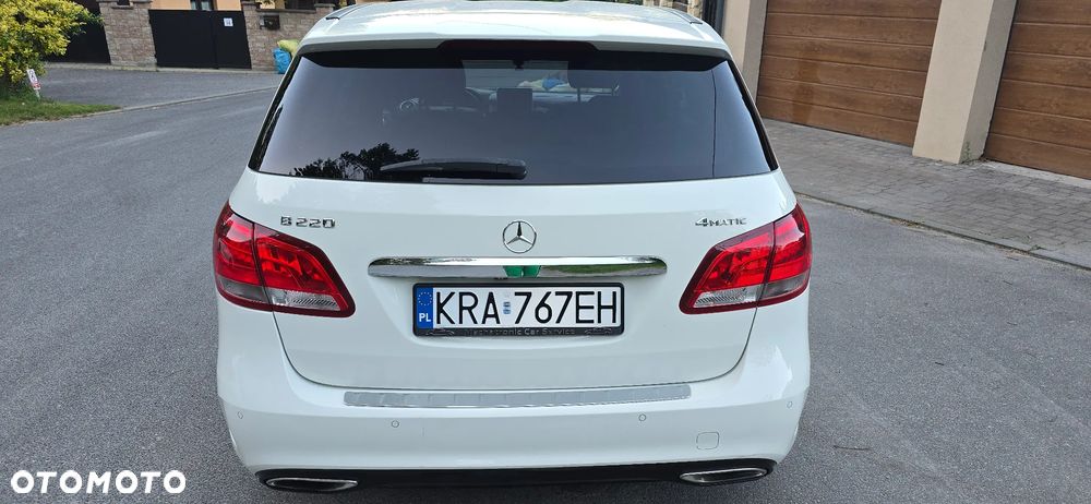 Mercedes-Benz Klasa B 220 4-Matic AMG Line - 5