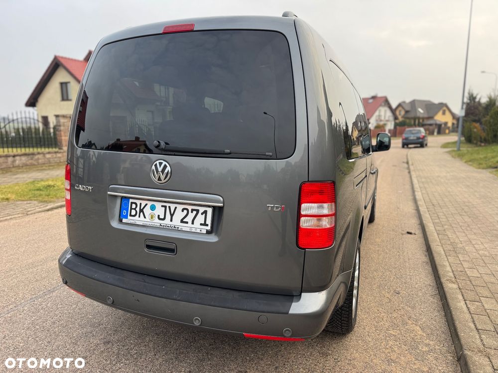 Volkswagen Caddy Maxi Trendline Mixt DSG - 11