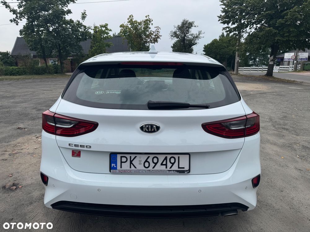 Kia Ceed 1.5 T-GDI M DCT - 4