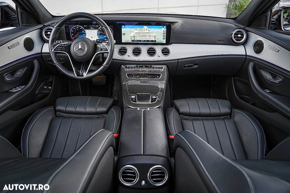 Mercedes-Benz E 300 4MATIC 9G-TRONIC AMG Line - 9