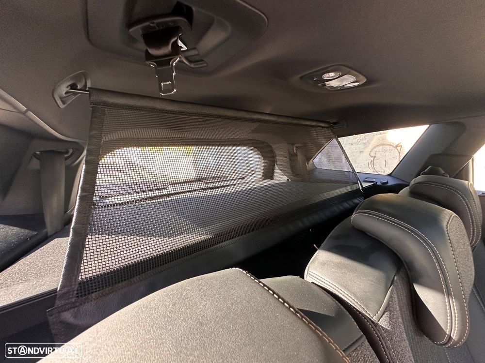 Peugeot 5008 1.5 BlueHDi Allure Pack EAT8 - 25