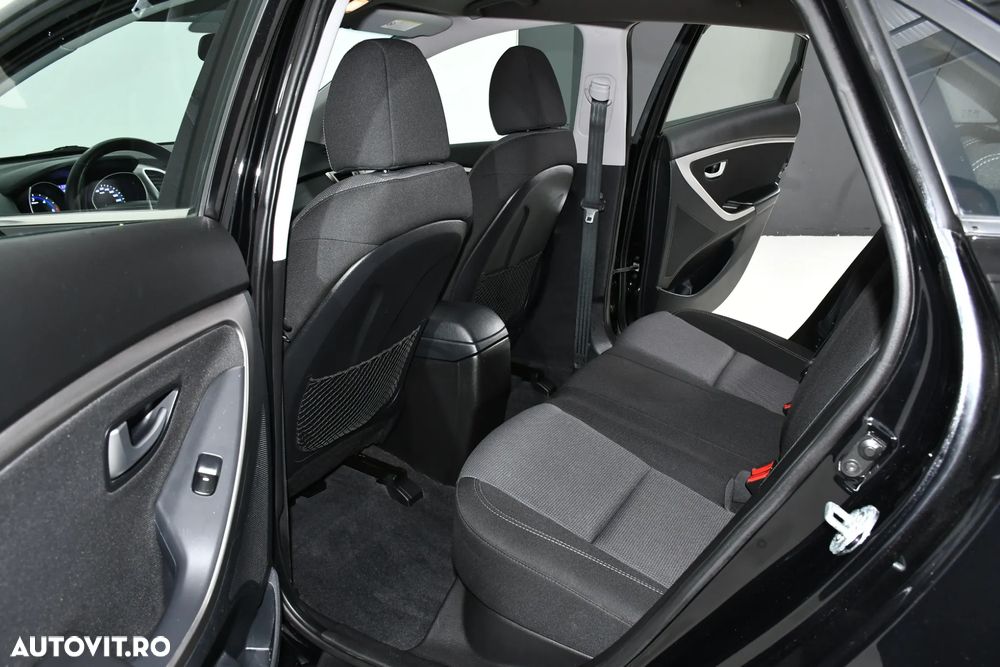 Hyundai i30 1.6 CRDI Style - 6