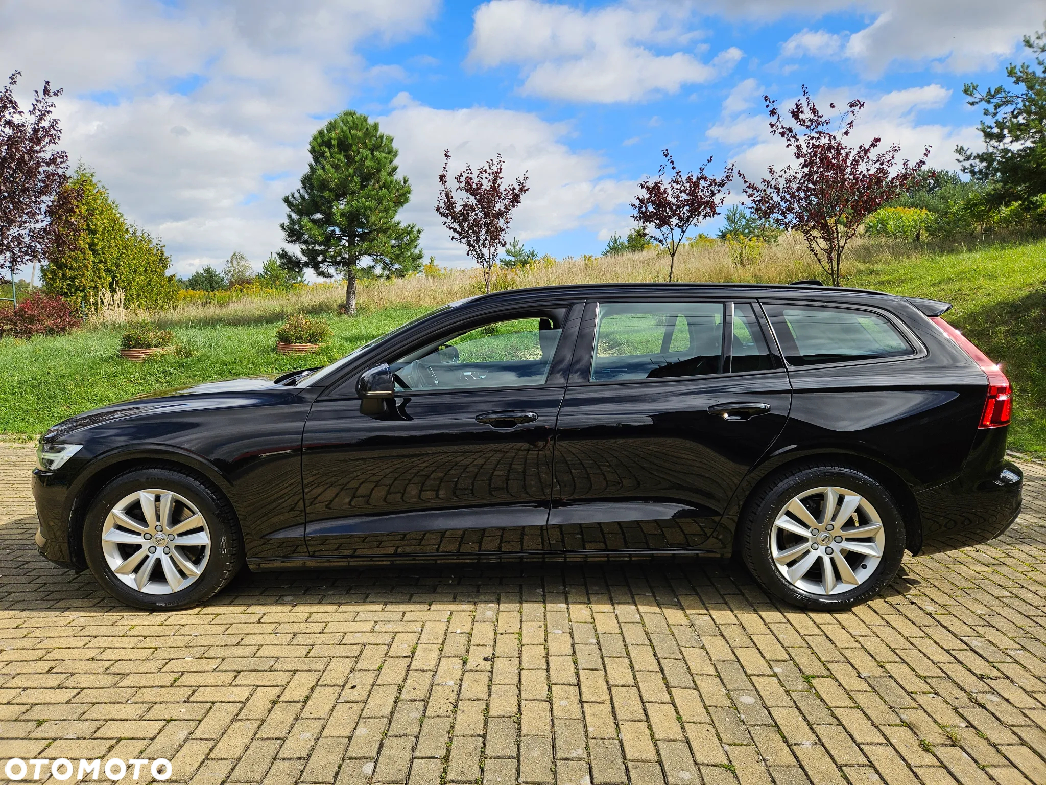 Volvo V60 D4 Momentum Pro - 12