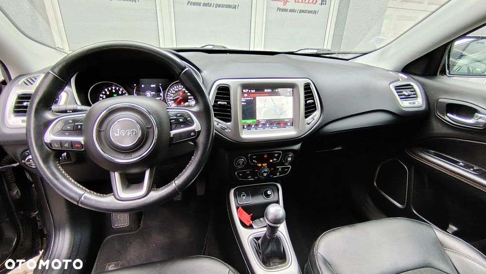 Jeep Compass 1.4 MultiAir Longitude - 28