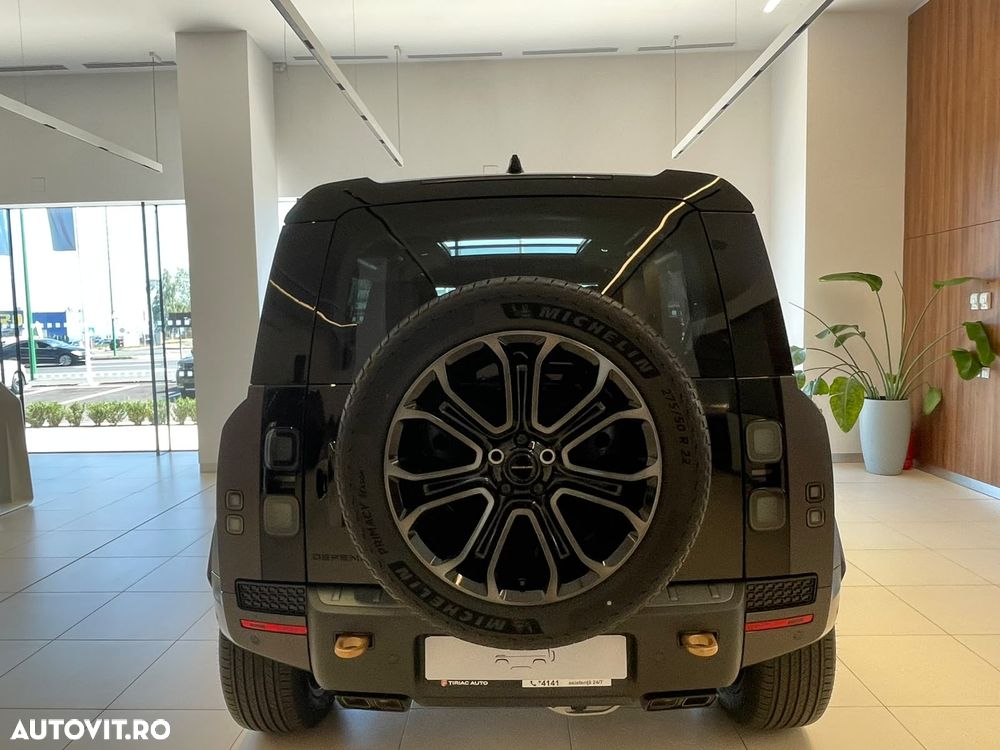 Land Rover Defender - 11
