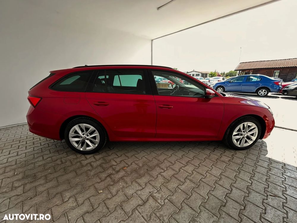 Skoda Octavia Combi 2.0 TDI DSG 4X4 Style - 4