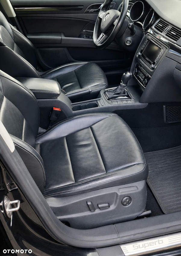 Skoda Superb 2.0 TDI Platinum DSG - 16