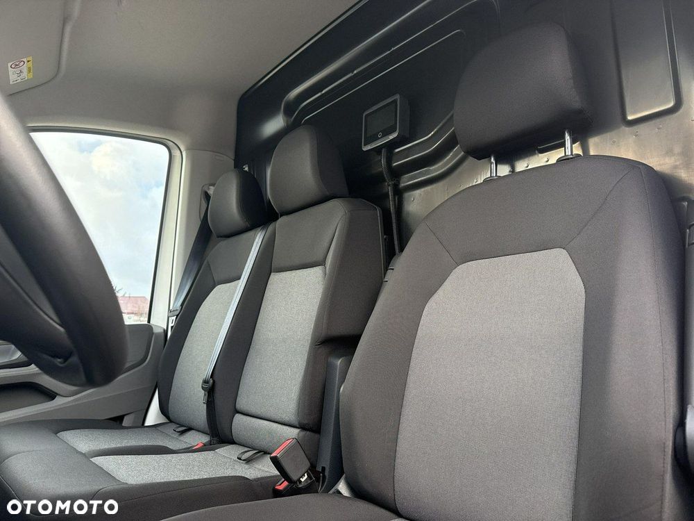 Volkswagen Crafter - 12